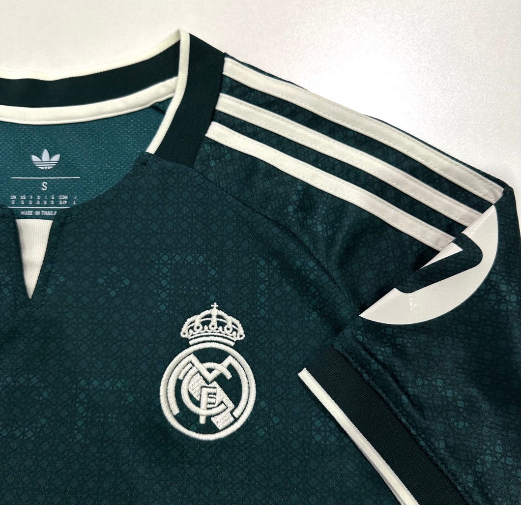 Real Madrid- 3a equipación