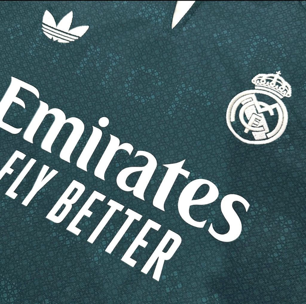 Real Madrid- 3a equipación